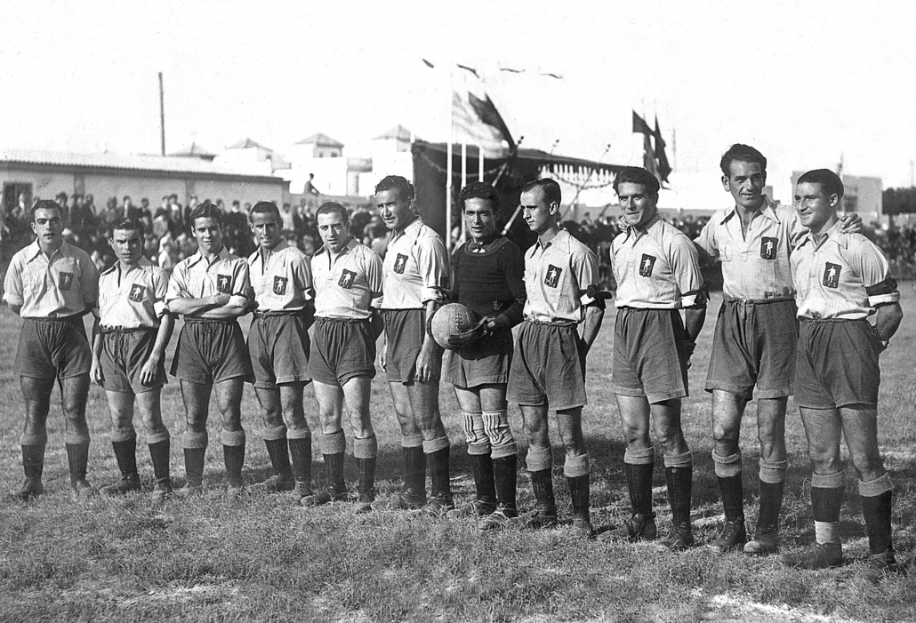 Presentación del Cádiz FC tras el cambio de nombre (27/09/1936)