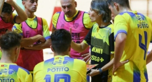 Déborah Fernández, entrenadora Virgili Fútbol Sala.